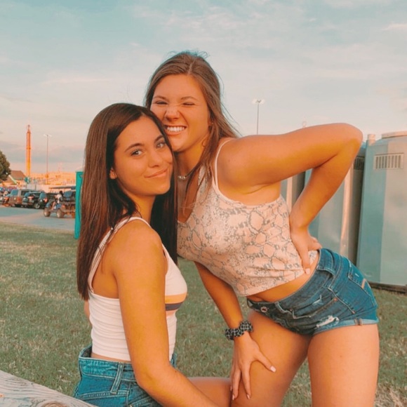 Meet your Posher, Payton - Picture 1 of 1